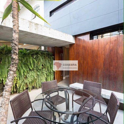 Imagem Casa à Venda ou Locação, 220 m² em Vila Nova Conceição - São Paulo Imagem Casa à Venda ou Locação, 220 m² em Vila Nova Conceição - São Paulo