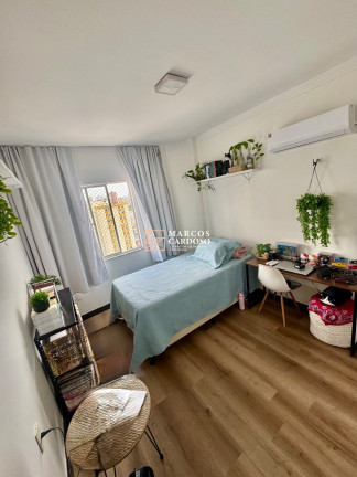 Imagem Imóvel com 4 Quartos à Venda, 121 m² em Batista Campos - Belém