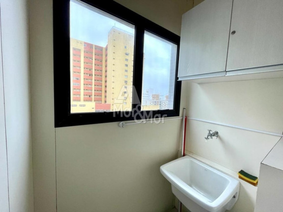 Imagem Flat com 2 Quartos à Venda, 70 m² em Pitangueiras - Guarujá Imagem Flat com 2 Quartos à Venda, 70 m² em Pitangueiras - Guarujá