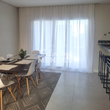 Imagem Casa com 3 Quartos à Venda, 250 m² em Wanel Ville - Sorocaba Imagem Casa com 3 Quartos à Venda, 250 m² em Wanel Ville - Sorocaba