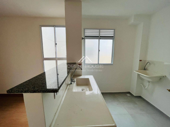 Imagem Apartamento com 2 Quartos à Venda, 40 m² em Jardim Palos Verdes - Botucatu