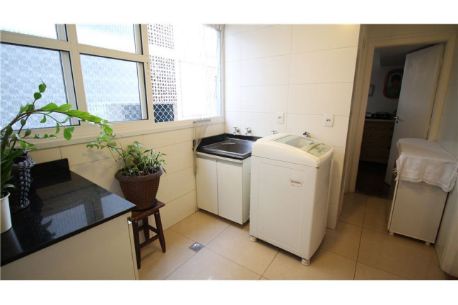 Imagem Apartamento com 3 Quartos à Venda, 143 m² em Pinheiros - São Paulo Imagem Apartamento com 3 Quartos à Venda, 143 m² em Pinheiros - São Paulo