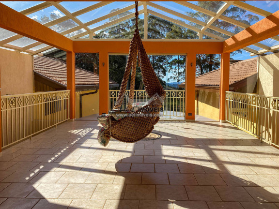 Imagem Casa com 7 Quartos à Venda, 686 m² em Nova Capivari - Campos Do Jordão