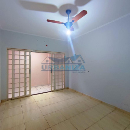 Imagem Casa com 3 Quartos à Venda, 323 m² em Jardim Toselar - Birigui