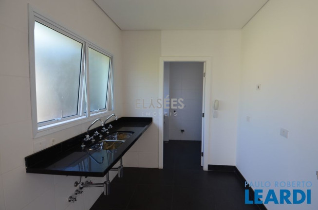 Imagem Sobrado com 4 Quartos à Venda, 321 m² em Vila Morumbi - São Paulo