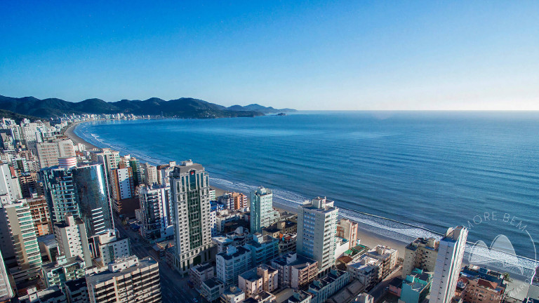 Imagem Apartamento com 5 Quartos à Venda, 282 m² em Meia Praia - Itapema