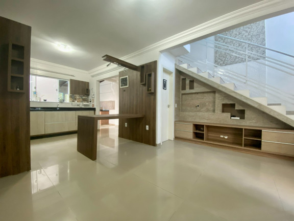Sobrado com 3 Quartos à Venda, 150 m² em Potecas - São José