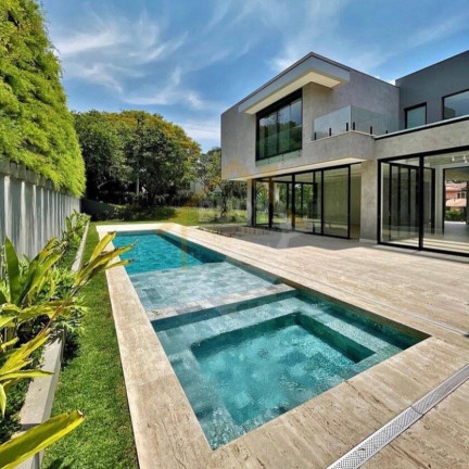 Imagem Casa com 5 Quartos à Venda, 910 m² em Alphaville Residencial Dois - Barueri Imagem Casa com 5 Quartos à Venda, 910 m² em Alphaville Residencial Dois - Barueri