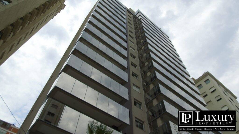 Apartamento com 3 Quartos à Venda, 240 m² em Cerqueira César - São Paulo