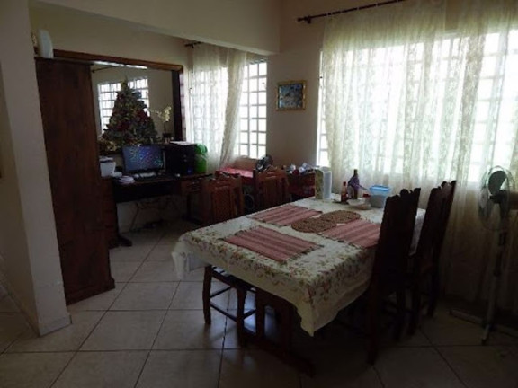 Imagem Casa com 3 Quartos à Venda, 222 m² em Jardim Dos Pinheiros - Atibaia Imagem Casa com 3 Quartos à Venda, 222 m² em Jardim Dos Pinheiros - Atibaia