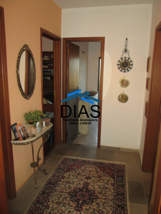 Imagem Casa com 3 Quartos à Venda, 196 m² em Vila Furlan - Araraquara