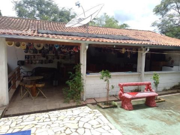 Imagem Imóvel com 3 Quartos à Venda, 220 m² em Pouso Alegre - Santa Isabel
