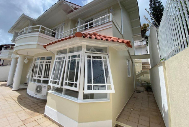 Imagem Casa com 5 Quartos à Venda, 308 m² em Carvoeira - Florianópolis