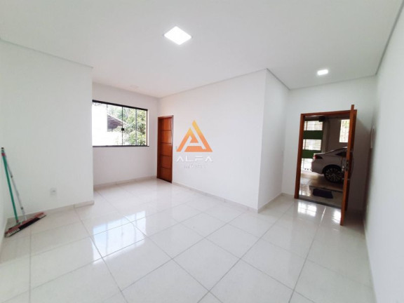 Imagem Casa com 3 Quartos à Venda, 172 m²