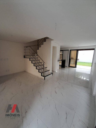 Imagem Casa com 3 Quartos à Venda, 122 m² em Lagoa Redonda - Fortaleza