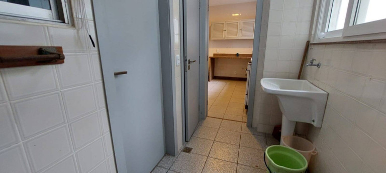 Imagem Apartamento com 4 Quartos à Venda, 142 m² em Algodoal - Cabo Frio