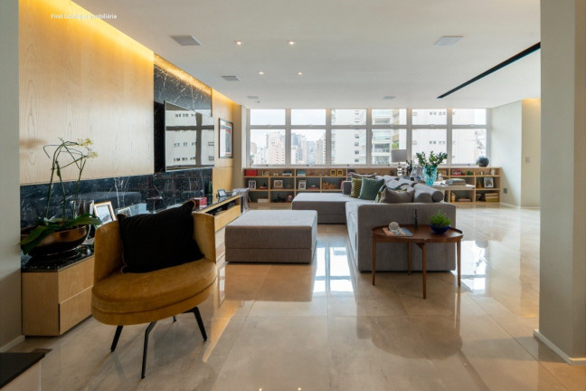 Imagem Apartamento com 2 Quartos à Venda, 225 m² em Itaim Bibi - São Paulo