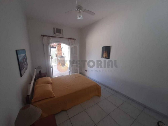 Imagem Casa com 4 Quartos à Venda, 147 m²