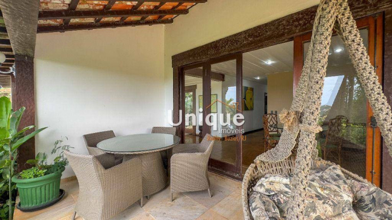 Imagem Casa com 4 Quartos à Venda, 241 m² em Ferradura - Armação Dos Búzios Imagem Casa com 4 Quartos à Venda, 241 m² em Ferradura - Armação Dos Búzios
