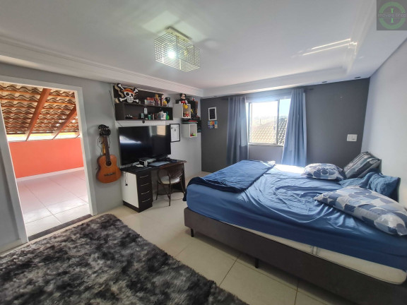 Imagem Casa com 4 Quartos à Venda, 220 m² em Contorno - Ponta Grossa Imagem Casa com 4 Quartos à Venda, 220 m² em Contorno - Ponta Grossa