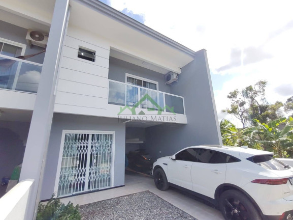 Imagem Casa com 3 Quartos à Venda, 135 m² em Pinheiros - Balneário Barra Do Sul Imagem Casa com 3 Quartos à Venda, 135 m² em Pinheiros - Balneário Barra Do Sul