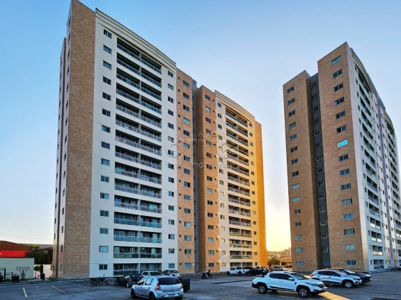 Apartamento com 2 Quartos à Venda ou Locação, 51 m² em Parangaba - Fortaleza