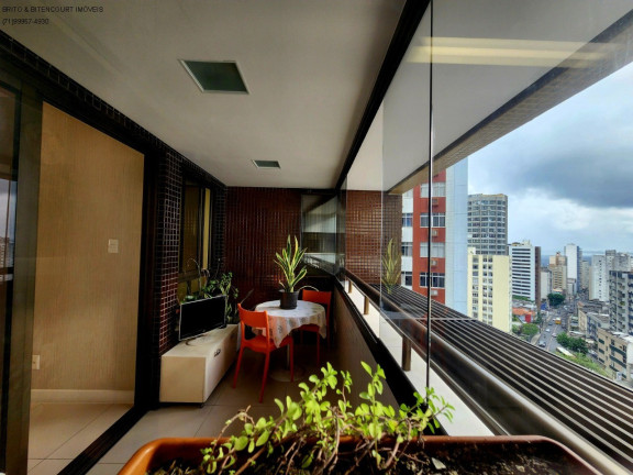 Imagem Imóvel com 4 Quartos à Venda, 190 m² em Barra - Salvador Imagem Imóvel com 4 Quartos à Venda, 190 m² em Barra - Salvador