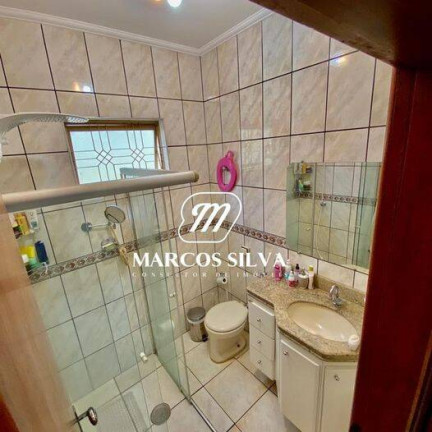 Imagem Casa com 3 Quartos à Venda, 300 m² em Campinas