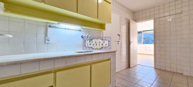 Imagem Apartamento com 2 Quartos à Venda ou Locação, 80 m² em Cosme Velho - Rio De Janeiro Imagem Apartamento com 2 Quartos à Venda ou Locação, 80 m² em Cosme Velho - Rio De Janeiro