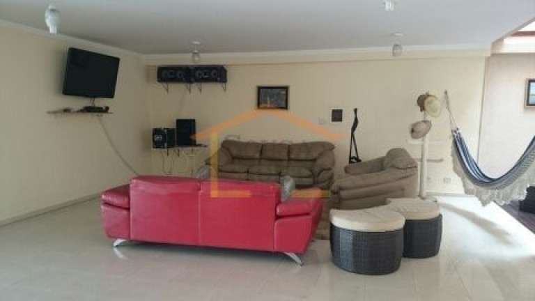 Imagem Casa com 5 Quartos à Venda, 450 m² em Jardim Franca - São Paulo Imagem Casa com 5 Quartos à Venda, 450 m² em Jardim Franca - São Paulo
