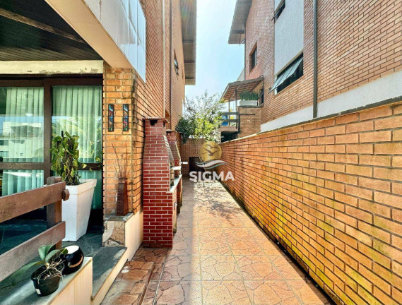 Imagem Casa com 4 Quartos à Venda, 330 m² em Enseada - Guarujá