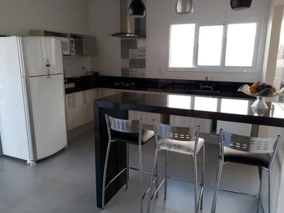 Imagem Casa com 4 Quartos à Venda, 324 m² em Lago Azul - Araçoiaba Da Serra Imagem Casa com 4 Quartos à Venda, 324 m² em Lago Azul - Araçoiaba Da Serra