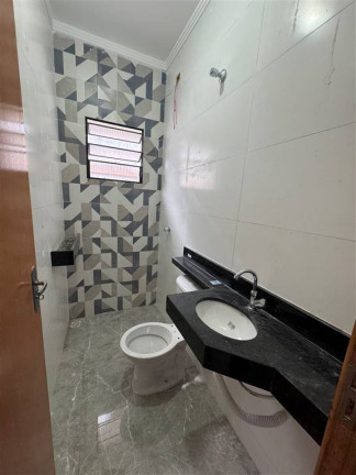 Imagem Casa com 2 Quartos à Venda,  em Loty - Itanhaem