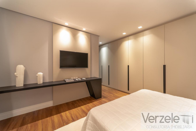 Imagem Apartamento com 4 Quartos à Venda, 282 m² em Pioneiros - Balneário Camboriú Imagem Apartamento com 4 Quartos à Venda, 282 m² em Pioneiros - Balneário Camboriú
