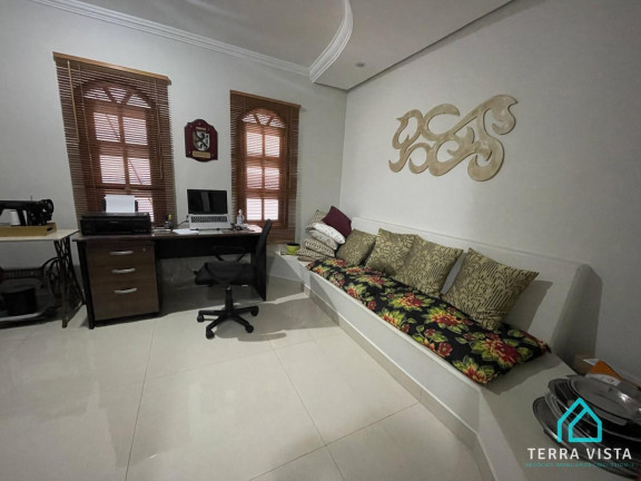 Imagem Casa com 4 Quartos à Venda, 334 m² Imagem Casa com 4 Quartos à Venda, 334 m²
