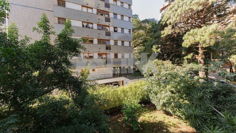 Imagem Apartamento com 3 Quartos à Venda, 246 m² em Petrópolis - Porto Alegre Imagem Apartamento com 3 Quartos à Venda, 246 m² em Petrópolis - Porto Alegre
