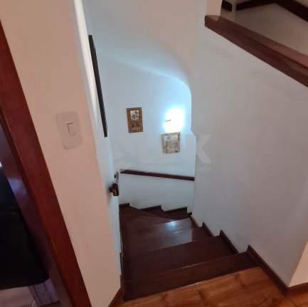 Imagem Casa com 4 Quartos à Venda, 167 m² em Hípica - Porto Alegre Imagem Casa com 4 Quartos à Venda, 167 m² em Hípica - Porto Alegre