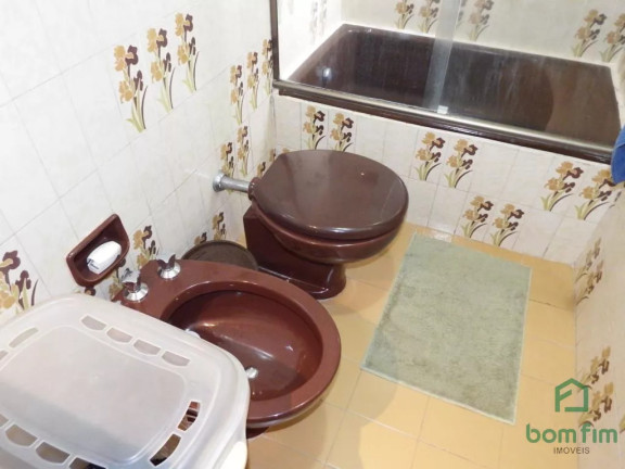 Imagem Apartamento com 3 Quartos à Venda, 127 m² em Higienópolis - Porto Alegre Imagem Apartamento com 3 Quartos à Venda, 127 m² em Higienópolis - Porto Alegre
