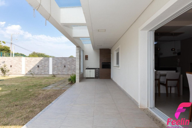 Imagem Casa de Condomínio com 3 Quartos à Venda, 375 m² em São João Do Rio Vermelho - Florianópolis