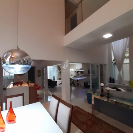 Imagem Casa de Condomínio com 3 Quartos à Venda, 279 m² em Swiss Park - Campinas Imagem Casa de Condomínio com 3 Quartos à Venda, 279 m² em Swiss Park - Campinas