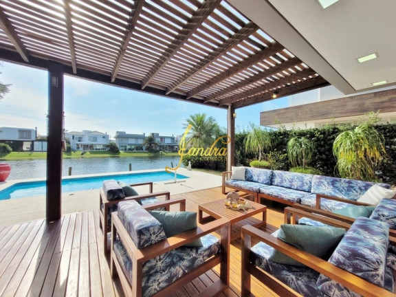 Imagem Casa de Condomínio com 4 Quartos à Venda, 460 m² em Centro - Xangri-la