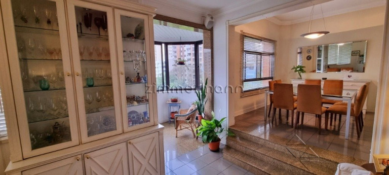 Foto do imóvel Apartamento com 4 Quartos à Venda, 300 m² em Moema - São Paulo