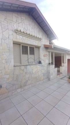 Imagem Casa com 3 Quartos à Venda, 330 m² em Vila Steola - Pirassununga Imagem Casa com 3 Quartos à Venda, 330 m² em Vila Steola - Pirassununga