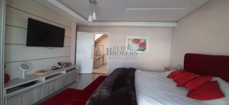 Imagem Sobrado com 2 Quartos à Venda, 133 m² em Santa Regina - Camboriú Imagem Sobrado com 2 Quartos à Venda, 133 m² em Santa Regina - Camboriú