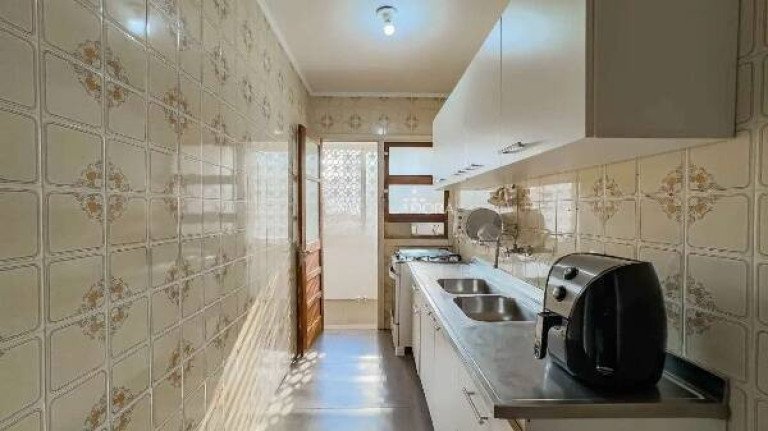 Imagem Apartamento com 2 Quartos à Venda, 73 m² em Porto Alegre Imagem Apartamento com 2 Quartos à Venda, 73 m² em Porto Alegre