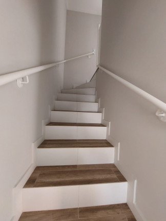 Imagem Sobrado com 2 Quartos para Alugar, 82 m² em Umuarama - Osasco