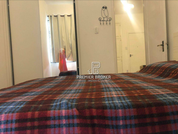 Imagem Apartamento com 1 Quarto à Venda, 30 m² em Várzea - Teresópolis