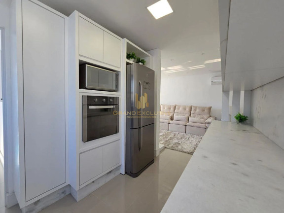 Imagem Apartamento com 3 Quartos à Venda, 117 m² em Centro - Balneário Camboriú