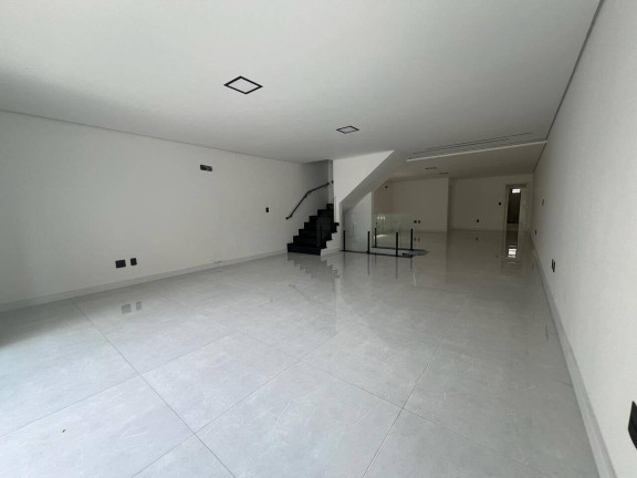 Imagem Casa com 3 Quartos à Venda, 280 m² em Embaré - Santos Imagem Casa com 3 Quartos à Venda, 280 m² em Embaré - Santos