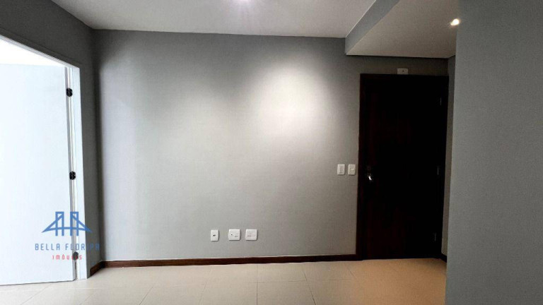 Imagem Sala Comercial à Venda, 32 m² em Centro - Florianópolis Imagem Sala Comercial à Venda, 32 m² em Centro - Florianópolis